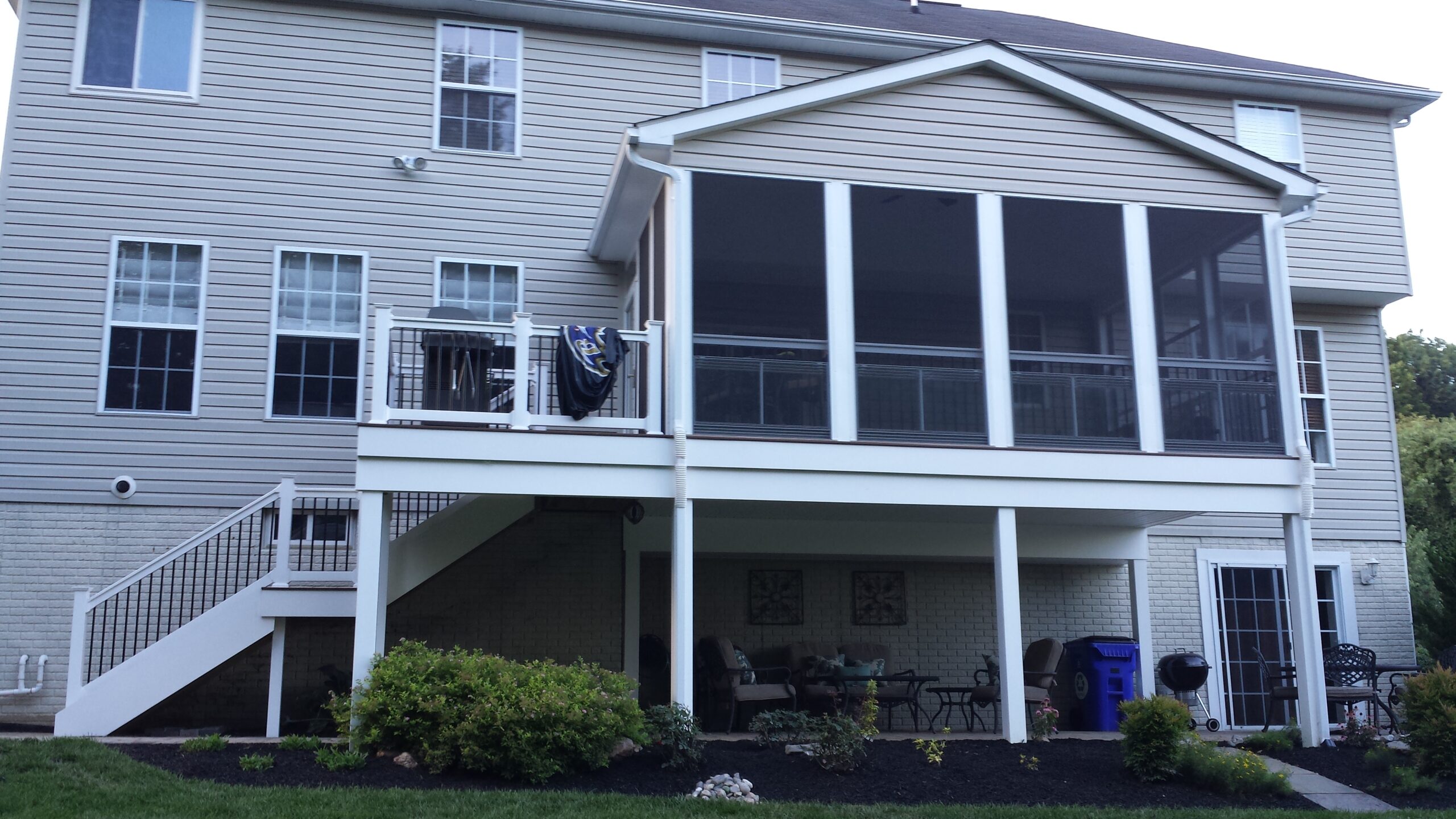 Deck with room and grill